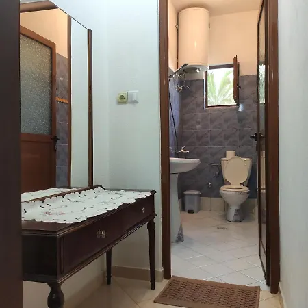 Dema Apartment *